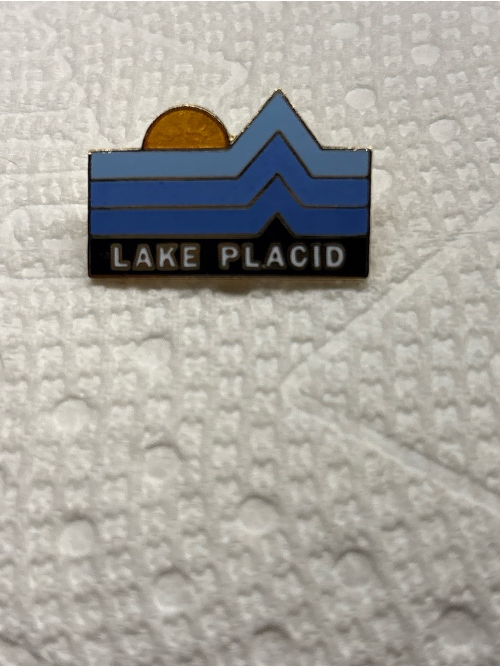 Vintage LAKE PLACID NY Mountain Sunrise Tree Enamel Pinback Souvenir Hat Pin
